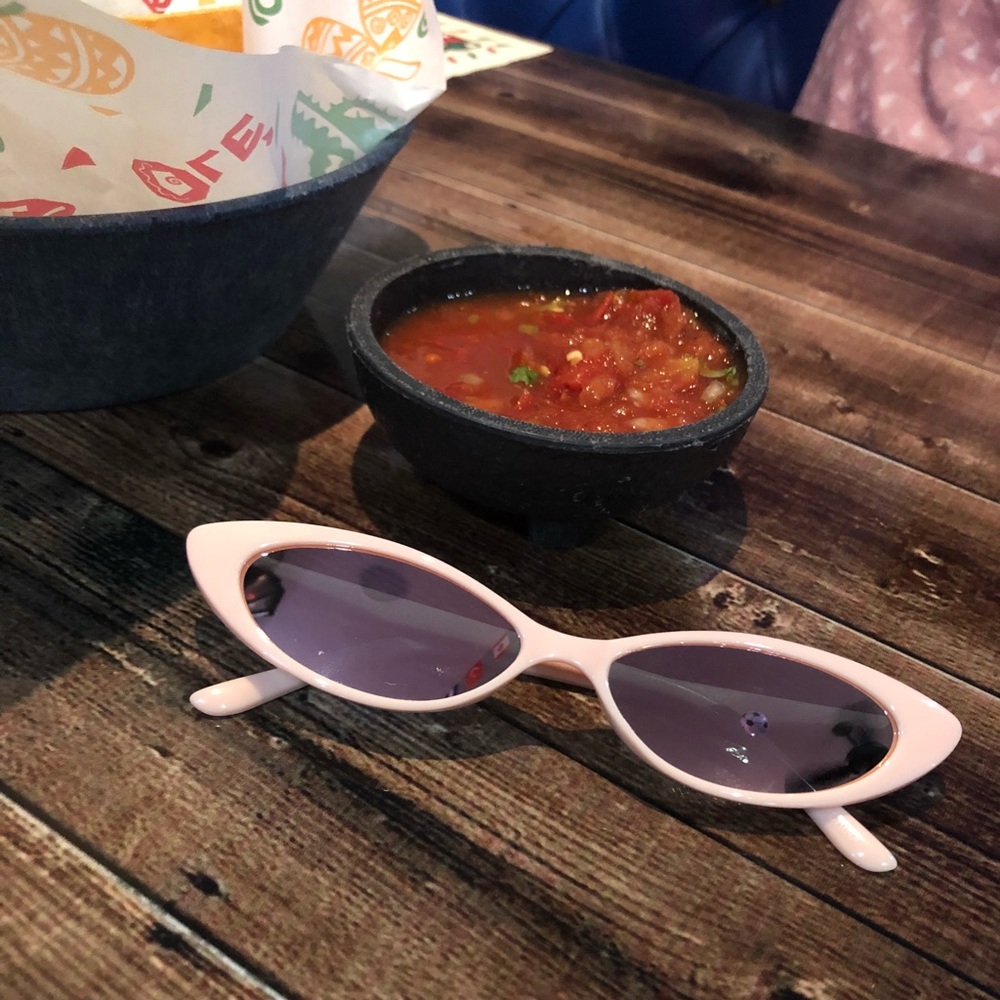 Cat eye sunglasses